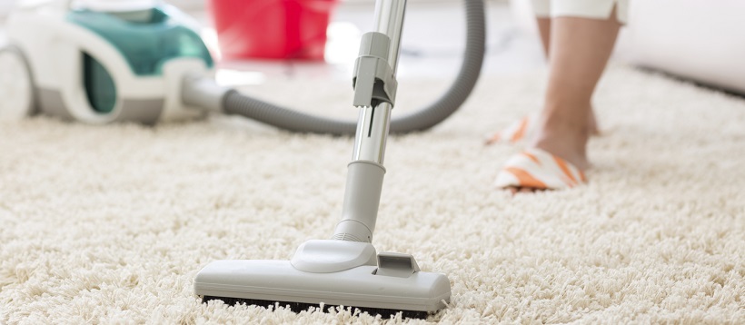 Vacuum deep cleans carpets for one of your home cleaning tips